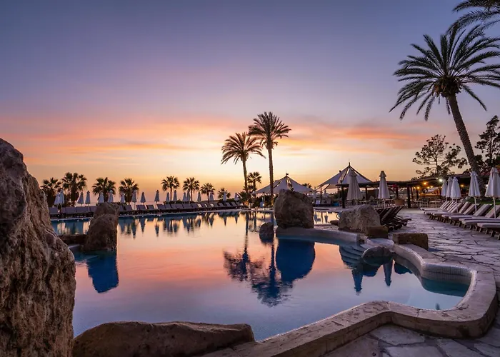 Coral & Cyprus Coral Bay