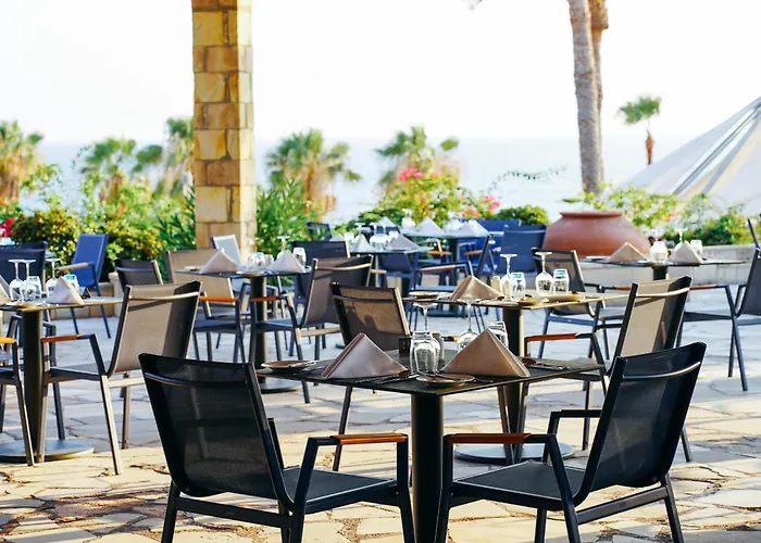 Hotel Coral & Cyprus Coral Bay