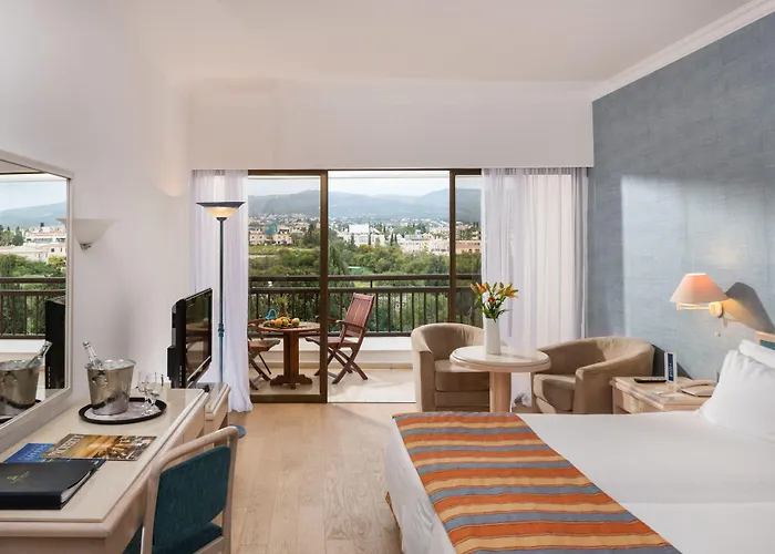 Hotell Coral & Cyprus 5*