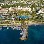 Coral & Cyprus Hotel 5*