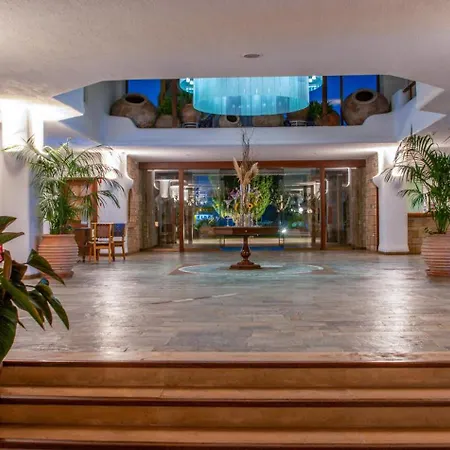 Coral & Cyprus Hotel Coral Bay