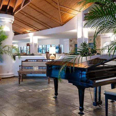 Отель Coral & Cyprus