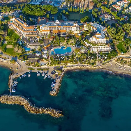 Coral & Cyprus Отель
