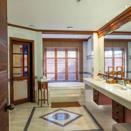 Coral & Cyprus Hotel Coral Bay