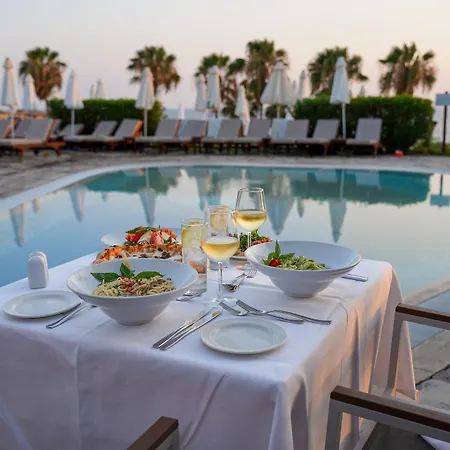Coral & Cyprus Otel