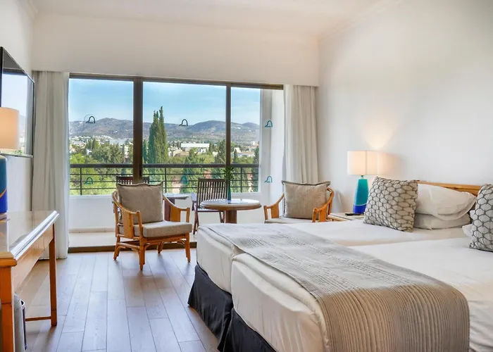 Coral & Cyprus 5* Κόλπος των Κοραλλιών