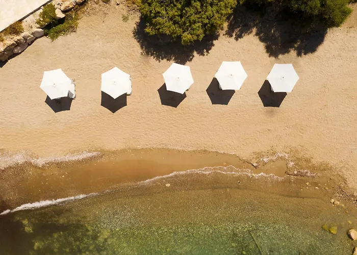 Coral & Cyprus Κόλπος των Κοραλλιών