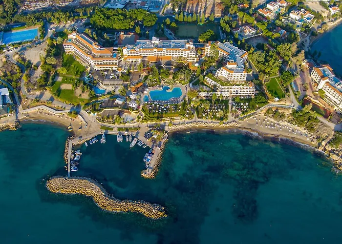 Coral & Cyprus Hotel