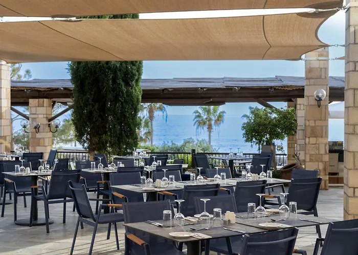 Coral & Cyprus Hotel Coral Bay