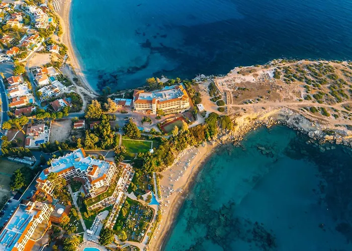 Coral & Cyprus Κόλπος των Κοραλλιών