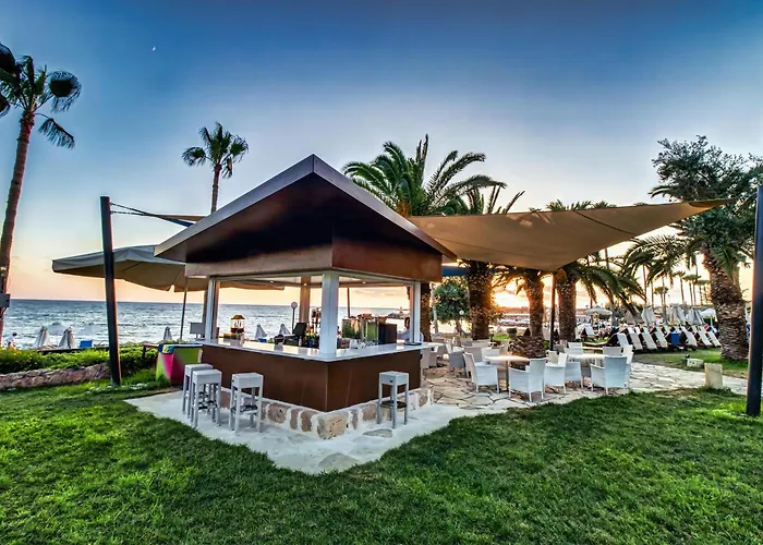 Coral & Cyprus Coral Bay